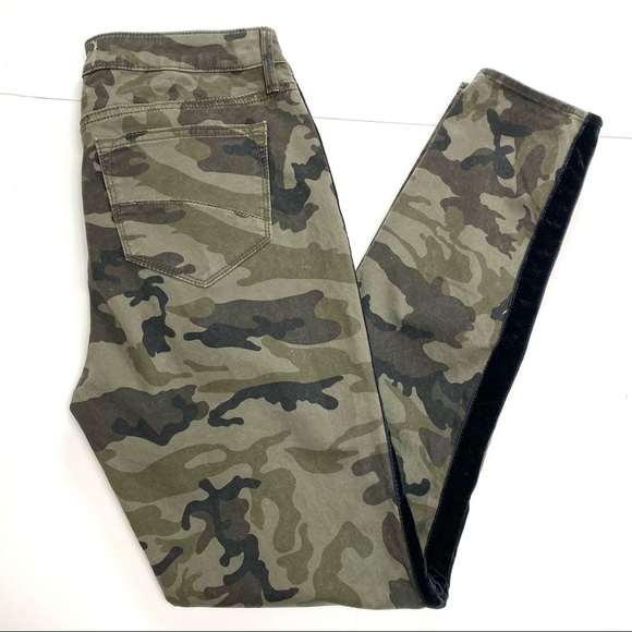 Driftwood Jackie Camo Side Stripe Skinny Pants Military Green - Picture 8 of 8